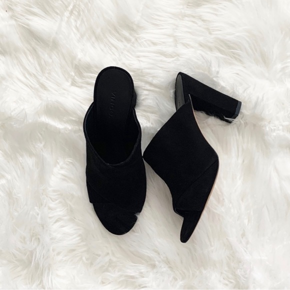 Vince Sandal, New - Picture 3 of 11